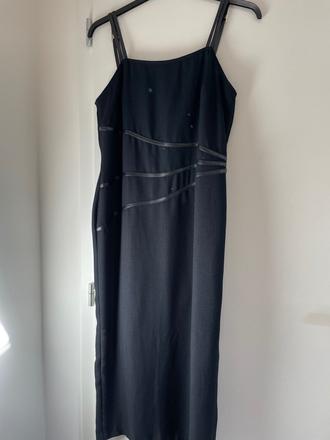 Šaty na ramienka a sako, 42