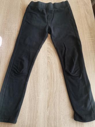 Teplé džeginsy, 134