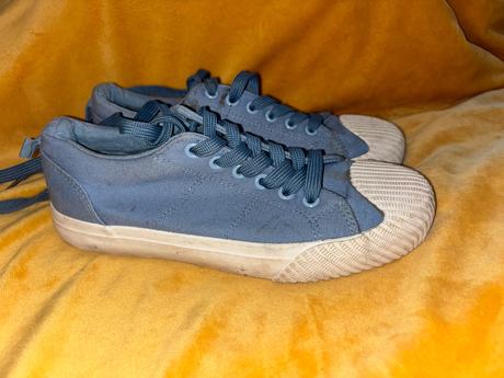 Tenisky, reserved,37