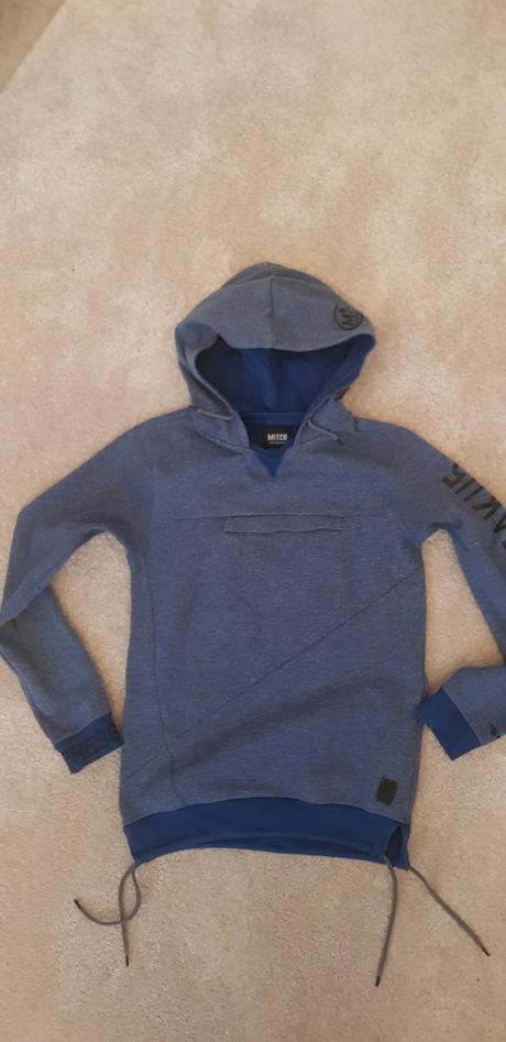 Štýlová mikina, 152