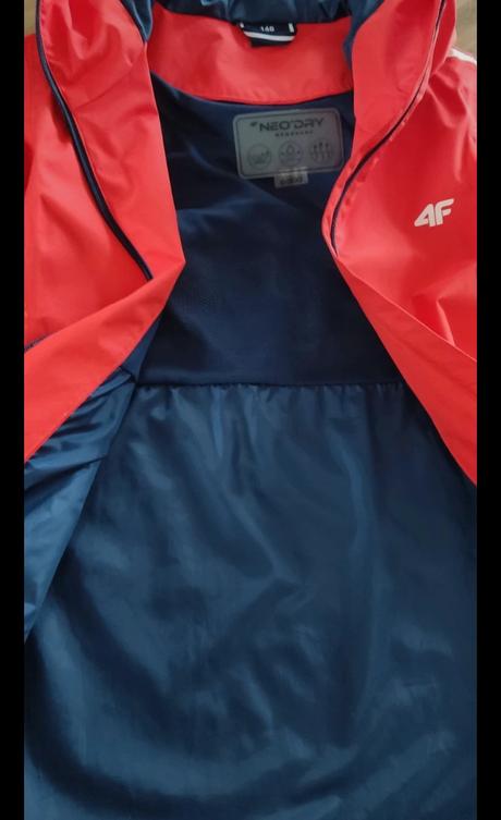 Vetrovka/ parka 4f v top stav, 146