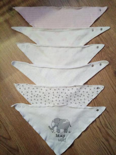 Podbradníky , slintáčiky viac kusov a značiek, 