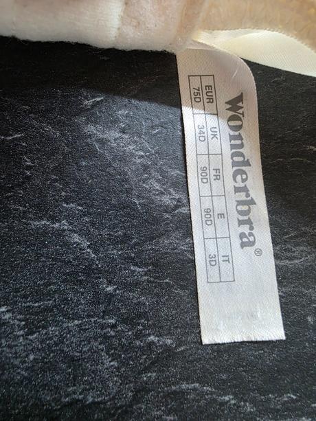 Podprsenka wonderbra, 75d