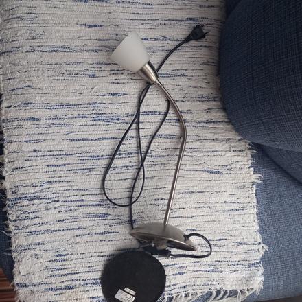 Stolná lampa,
