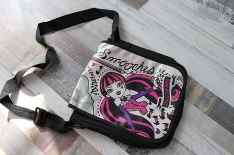 Kabelka či taška cez rameno monster high, 