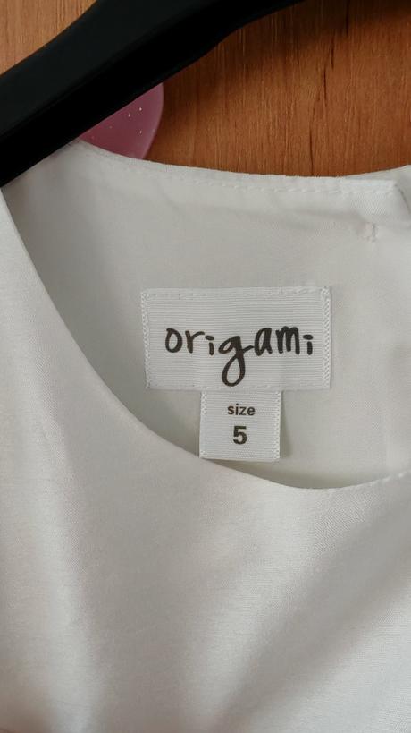 Slávnostné šaty, 110