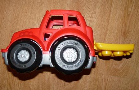 Traktor, mega blocks + kocky, 