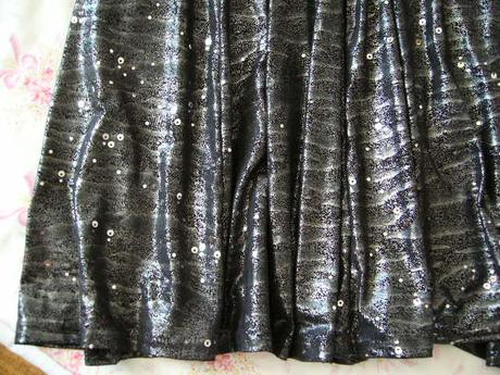 Šaty na ramienka, 38