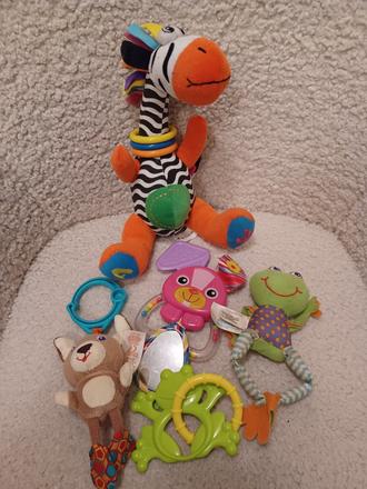 Hračky pre malé deti,