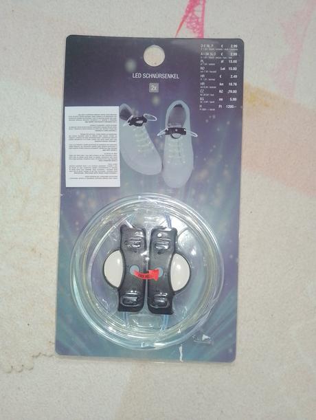 Led šnúrky do topánok, kik