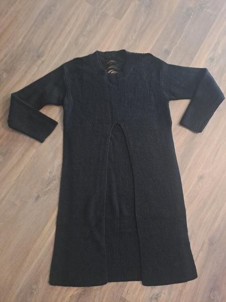 Zaujimavy pulover, s