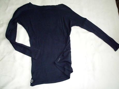 Aj tmavomodrý s-m, armani,s