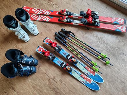 Lyže 80cm, lyžiarky 24,5 a 23,5cm, palice, 
