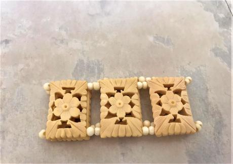 Starožitný náramok z pravej slonoviny,