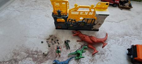 Dinosauria sada +ďalšia v cene,