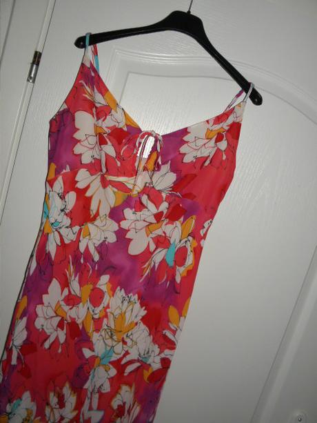 Šatičky, marks & spencer,42