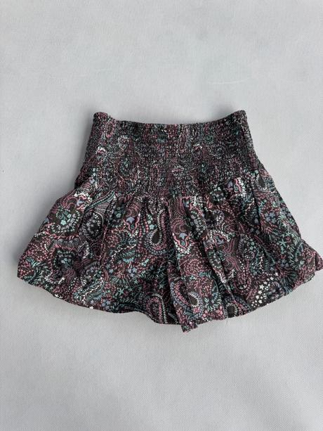 Sukňové kraťasy, benetton,152