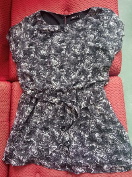 Blúzka s látkovým opaskom, okay,l