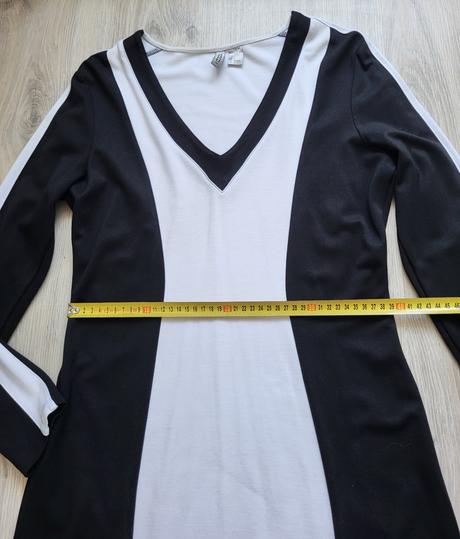 Predĺžené tričko divided l, h&m,l