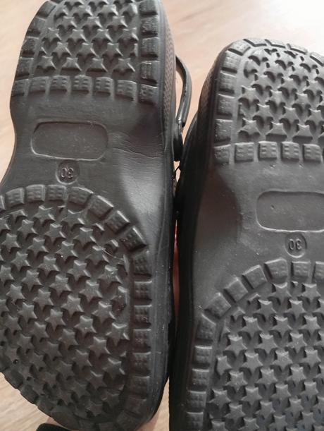 Gumené šľapky, 30