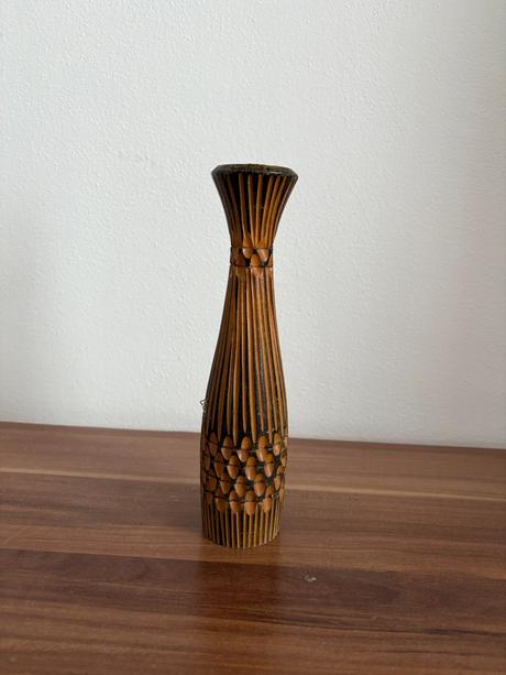 Drevená dekoračná váza, 