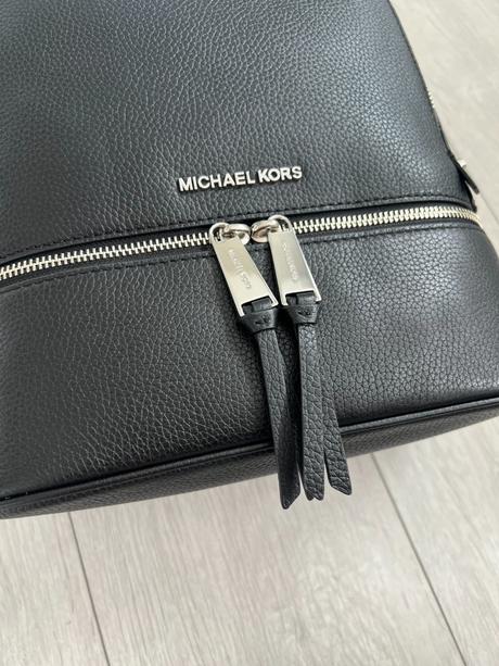 Michael kors ruksak rhea čierny / strieborný, michael kors