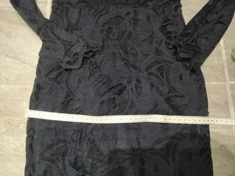 Luxus čierne elast. čipkované šaty ham,v32-34, h&m,xs