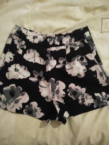 Sortky kvetove, amisu,xs