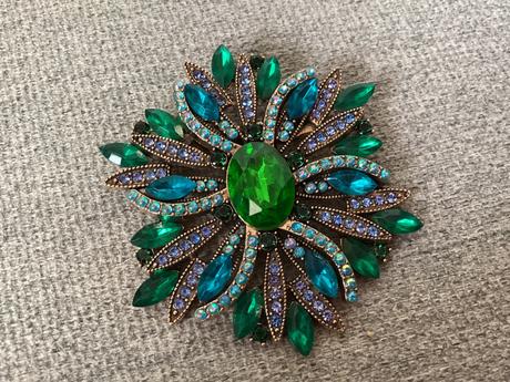 Krásna zelená brošňa, 