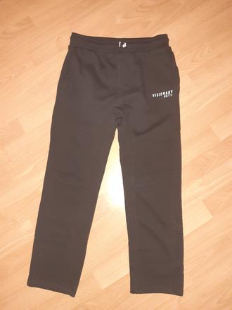 Nové teplaky, zara,152