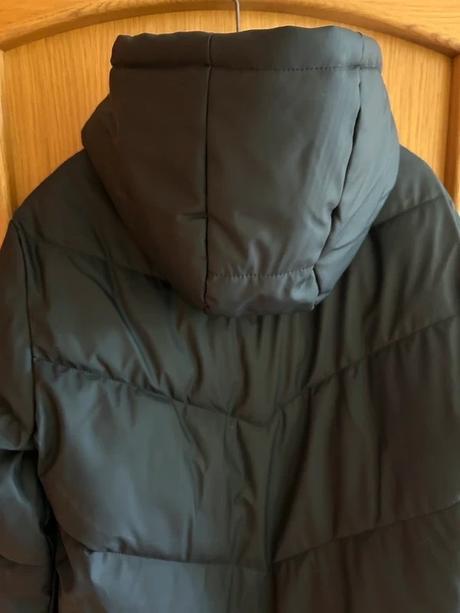 Čierna nepremokavá prešívaná bunda zn.jdy č.m/l, l