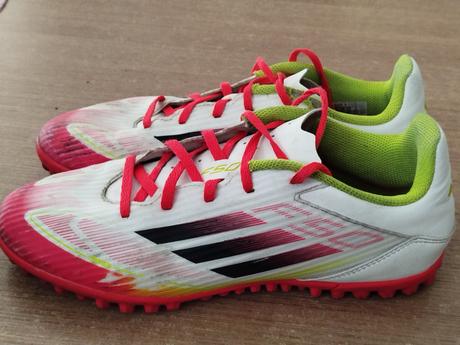 Tenisky turfy, adidas,40