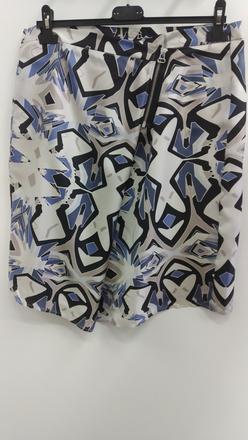 Hodvábna sukňa, 42