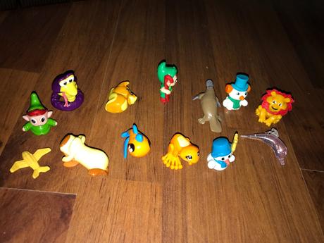 Kinder - figúrky - 13ks, 