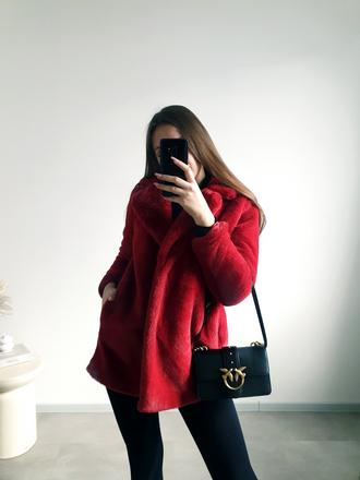 Červený kožúšok m, h&m,m