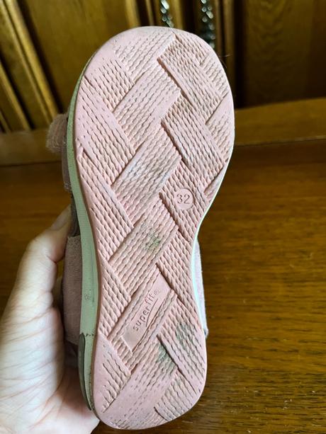 Kožené sandálky superfit so srdiečkami, superfit,32