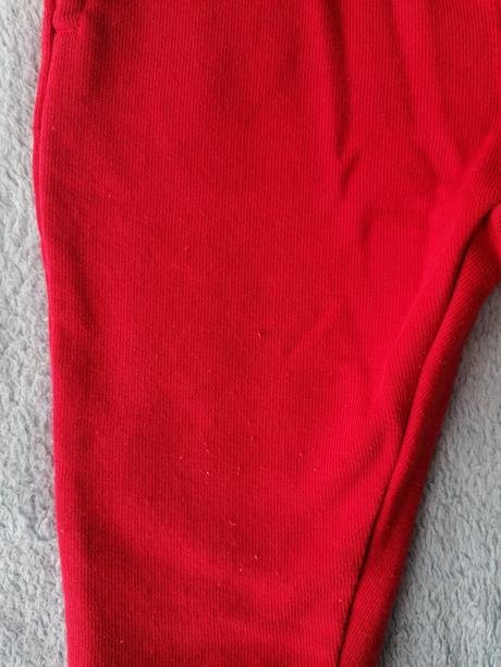 Červené teplaciky, zara,80