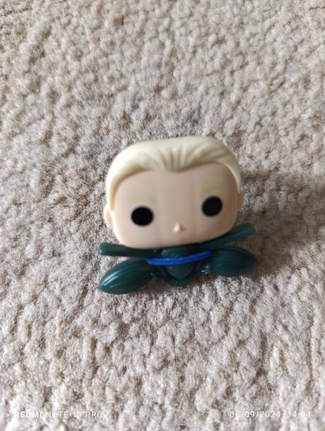 Postavičky a doplnky harry potter kinder joy, 