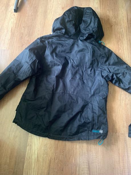 Dievcenska nepremokava bunda 36, 158