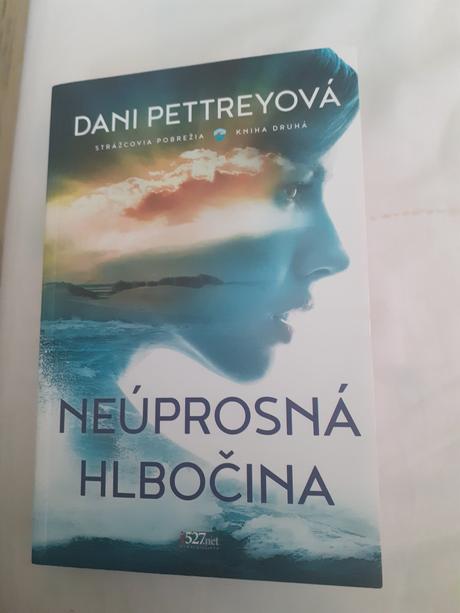 Predam knihu od dani pettreyovej neúprosna hlbocin, 