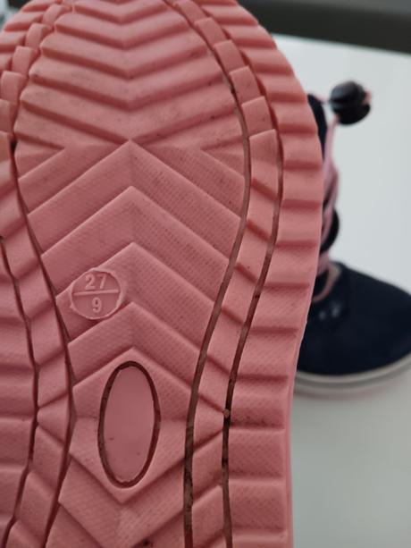 Snehule lupilu, lupilu,27