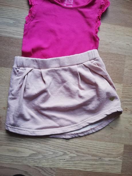 Delhi sukňa + tricko s madeirovymi rukávmi, pompdelux,98