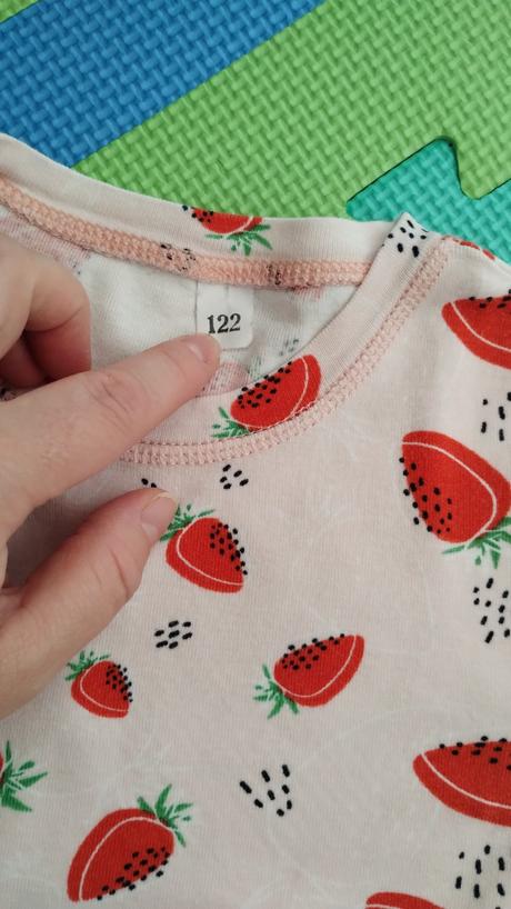 Pyžamo slovenka, slovenka,122