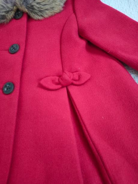 Červený kabátik, f&f,68