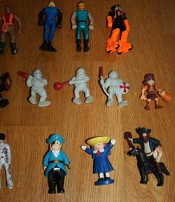 Množstvo figúriek,