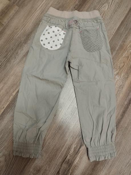 Letné nohavice, 104