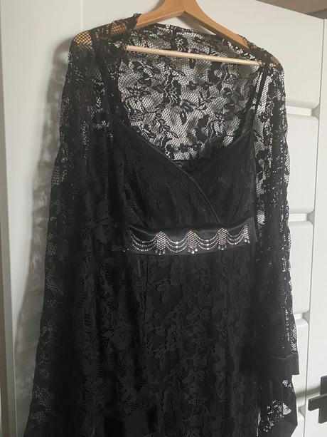 Spoločenské šaty 1x oblečené, 38