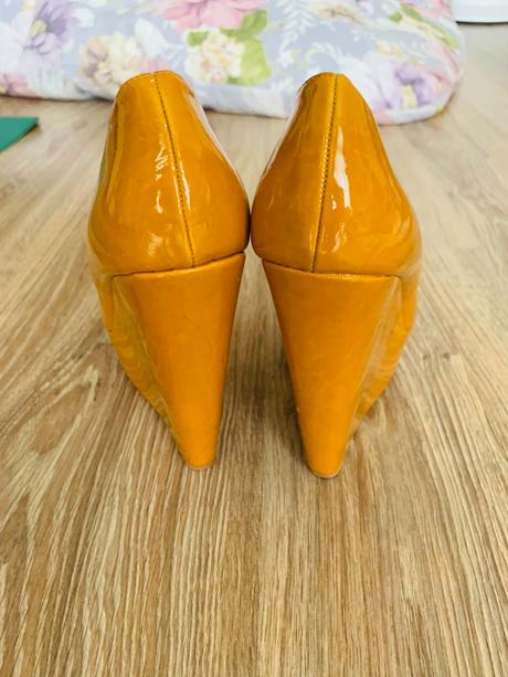 Sandálky na platforme miss selfridge, pc 60 eur, zara,38