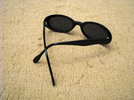 Čierne slnečné okuliare, 