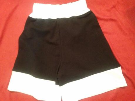 Suknickove sortky, 116